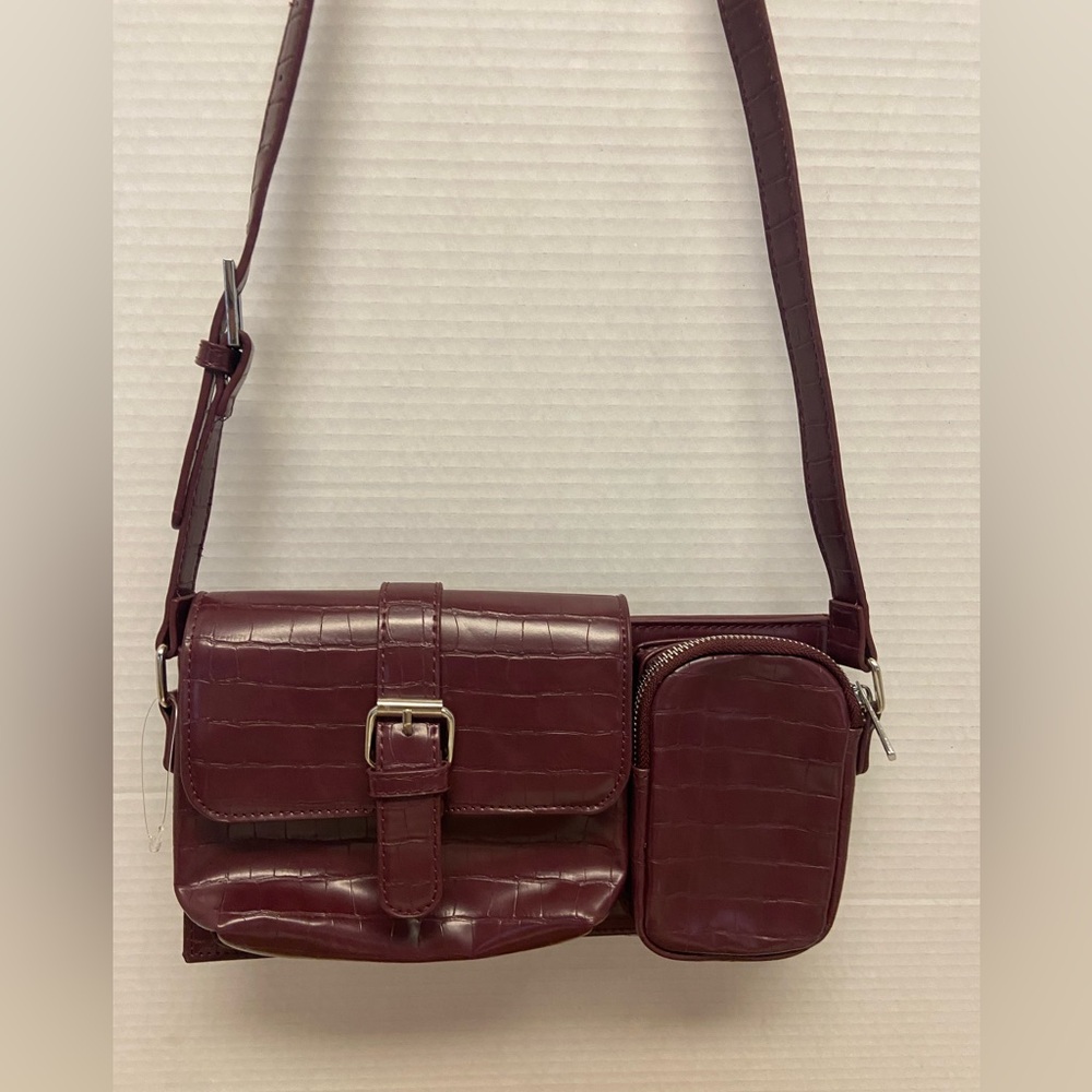 Urban Outfitters Cranberry Flat  shoulder bag Crossbody